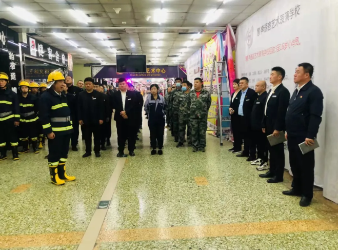 居安思危，防患未“燃”——皇冠welcome官网商业开展消防应急逃生演练